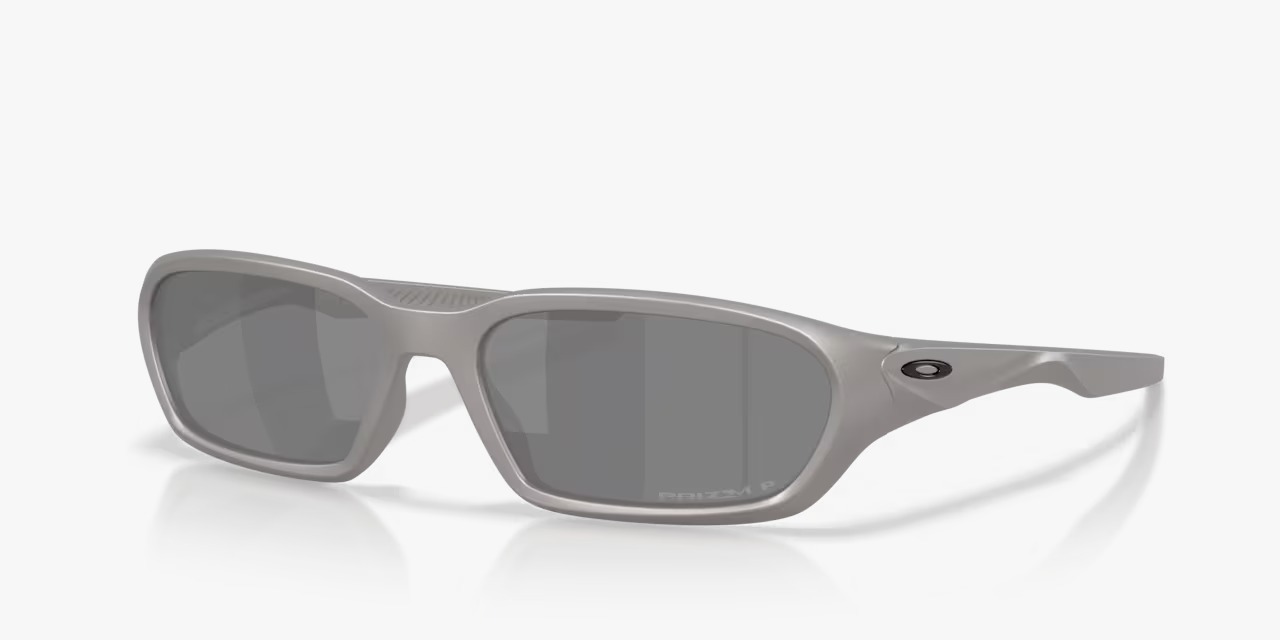 משקפי שמש OAKLEY OO9530-0558 1 משקפי שמש OAKLEY OO9530-0558